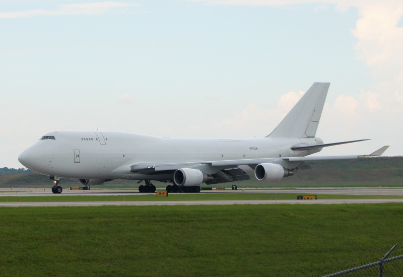 Photo of n742ck - Kalitta Air Boeing 747-400 at CVG on AeroXplorer Aviation Database