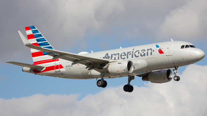 Photo of N3014R - American Airlines Airbus A319 at MIA on AeroXplorer Aviation Database