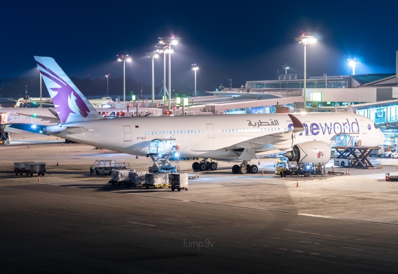 Photo of A7-ALZ - Qatar Airways Airbus A350-900 at SIN on AeroXplorer Aviation Database