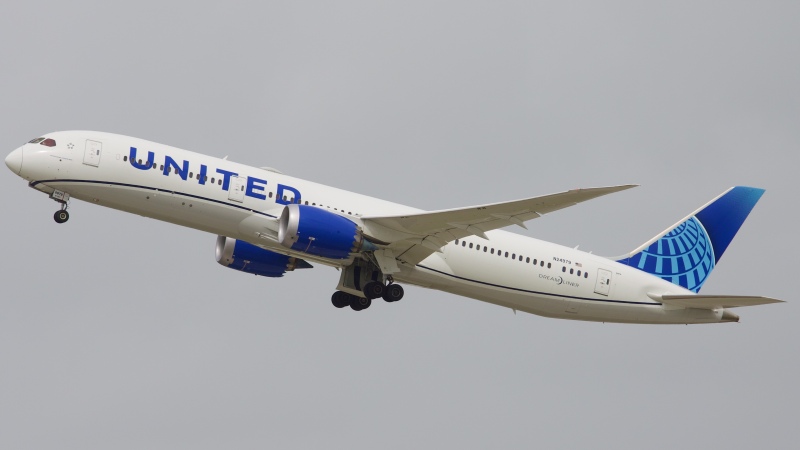 Photo of N24979 - United Airlines Boeing 787-9 at IAH on AeroXplorer Aviation Database