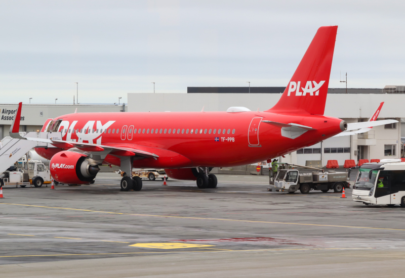 Photo of TF-PPB - Play Airbus A320NEO at KEF on AeroXplorer Aviation Database
