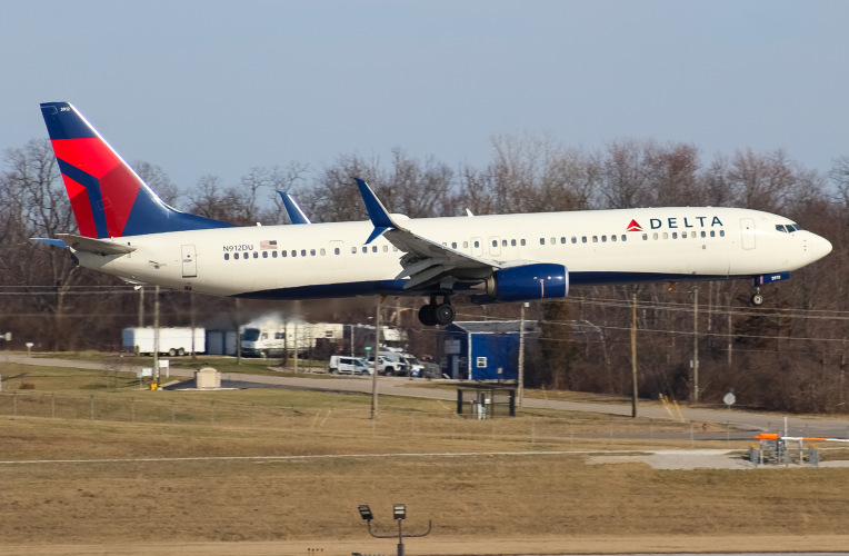 Photo of N912DU - Delta Airlines Boeing 737-900ER at CVG on AeroXplorer Aviation Database