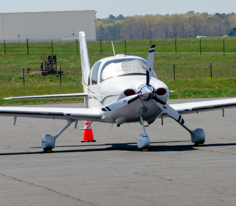 Photo of N269JJ - PRIVATE Cirrus SR-20 at ACY on AeroXplorer Aviation Database