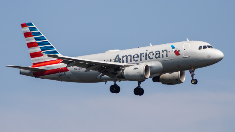 Photo of N749US - American Airlines Airbus A319 at DCA on AeroXplorer Aviation Database