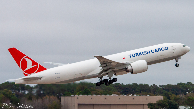 Photo of TC-LJL - Turkish Airlines Cargo Boeing 777-200 at IAH on AeroXplorer Aviation Database