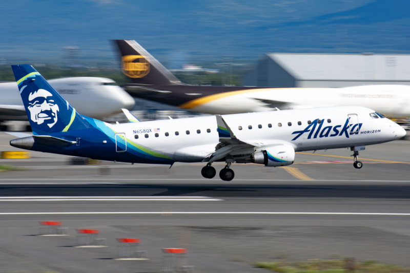 Photo of N658QX - Alaska Airlines Embraer E175 at ANC on AeroXplorer Aviation Database