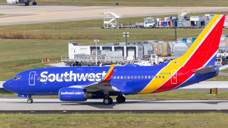 Photo of n751sw - Southwest Airlines Boeing 737-700 at TPA on AeroXplorer Aviation Database