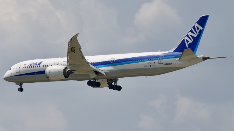 Photo of JA837A - All Nippon Airways Boeing 787-9 at IAH on AeroXplorer Aviation Database