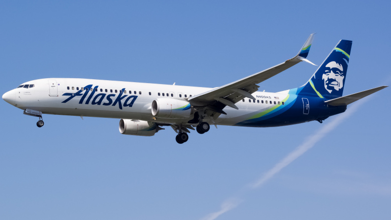 Photo of N409AS - Alaska Airlines Boeing 737-900ER at ANC on AeroXplorer Aviation Database