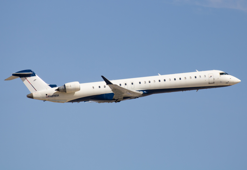 Photo of N898SK - SkyWest Airlines Mitsubishi CRJ-900 at PHX on AeroXplorer Aviation Database