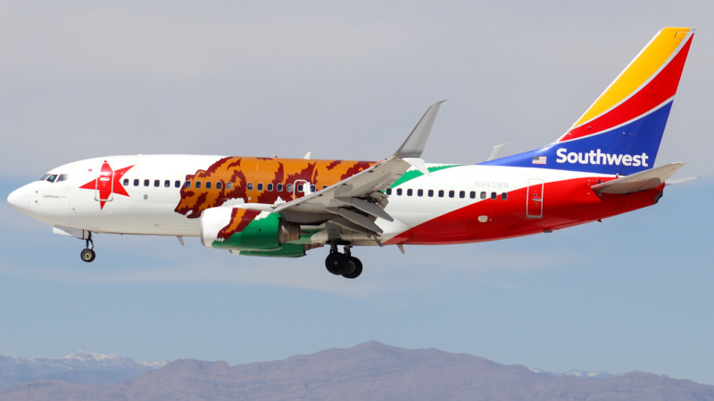 Photo of N943WN - Southwest Airlines Boeing 737-700 at LAS on AeroXplorer Aviation Database
