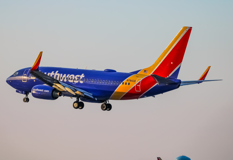 Photo of N7842A - Southwest Airlines Boeing 737-700 at BWI on AeroXplorer Aviation Database