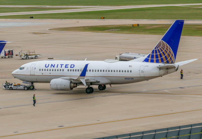 Photo of N13750 - United Airlines Boeing 737-700 at AUS on AeroXplorer Aviation Database