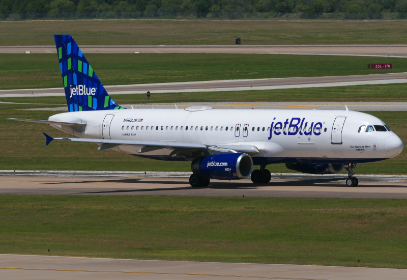 Photo of N562JB - JetBlue Airways Airbus A320 at AUS on AeroXplorer Aviation Database