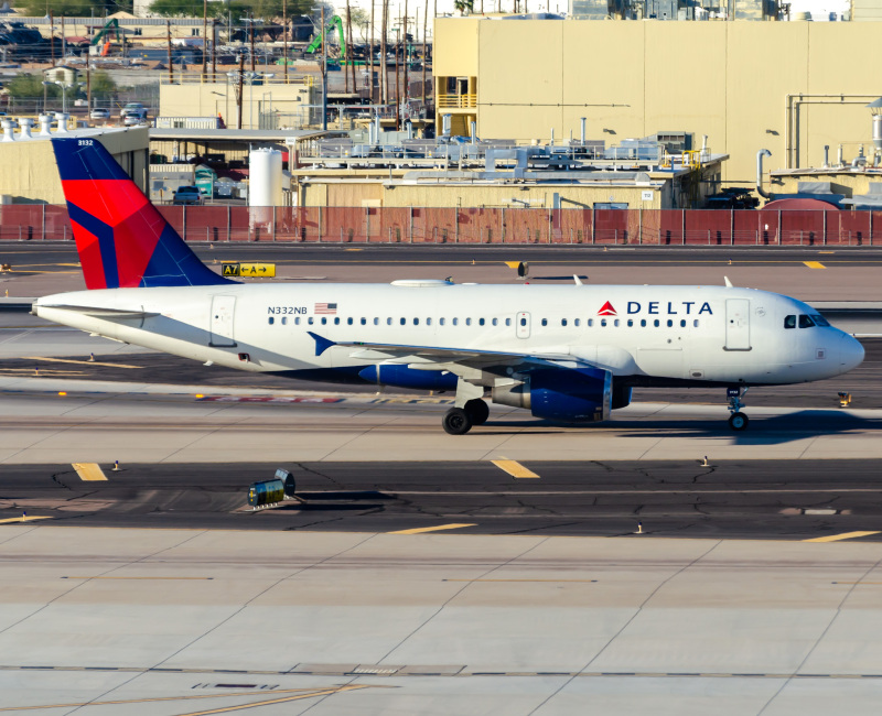 Photo of N332NB - Delta Airlines Airbus A319 at PHX on AeroXplorer Aviation Database