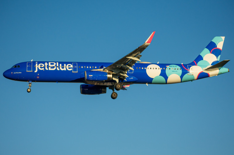 Photo of N972JT - JetBlue Airways Airbus A321-200 at MCO on AeroXplorer Aviation Database