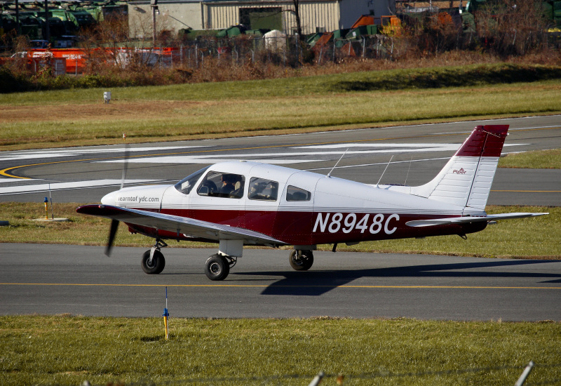 Photo of N8948C - Private Piper 28 Archer at GAI on AeroXplorer Aviation Database