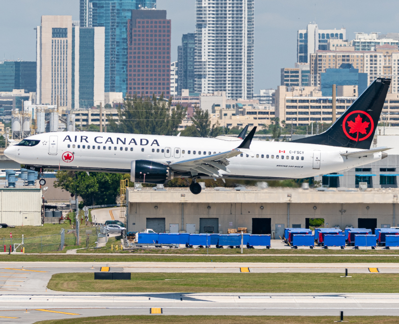 Photo of C-FSCY - Air Canada Boeing 737 MAX 8 at FLL on AeroXplorer Aviation Database