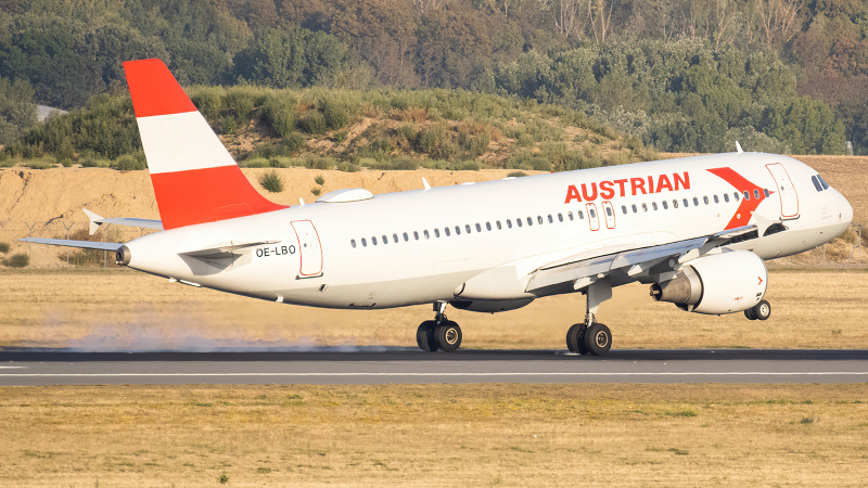 Photo of OE-LBO - Austrian Airlines Airbus A320 at VIE on AeroXplorer Aviation Database