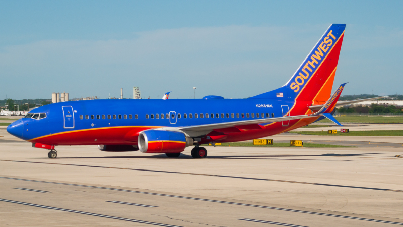 Photo of N285WN - Southwest Airlines Boeing 737-700 at SAT on AeroXplorer Aviation Database