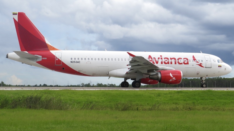 Photo of N253AC - Avianca Airbus A320 at MCO on AeroXplorer Aviation Database