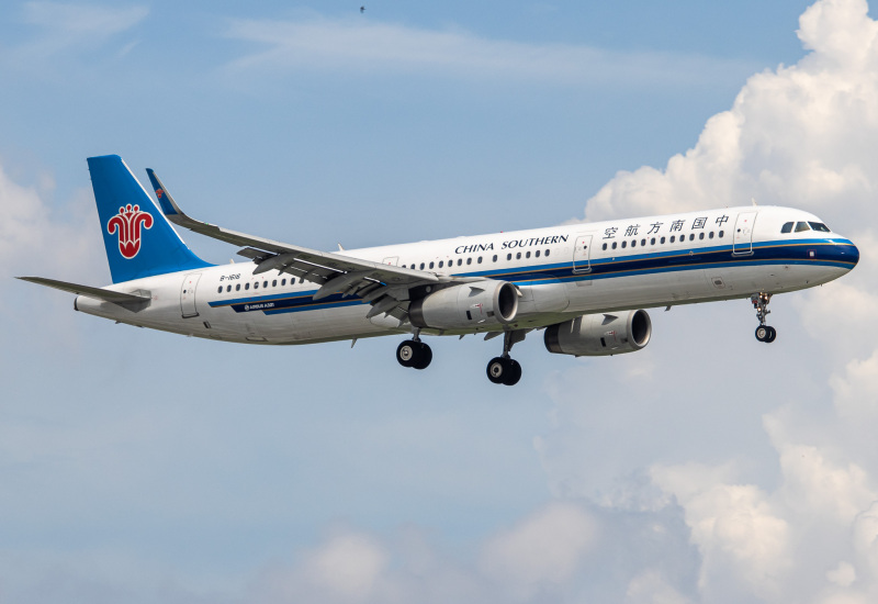 Photo of B-1616 - China Southern Airlines Airbus A321-200 at SGN on AeroXplorer Aviation Database