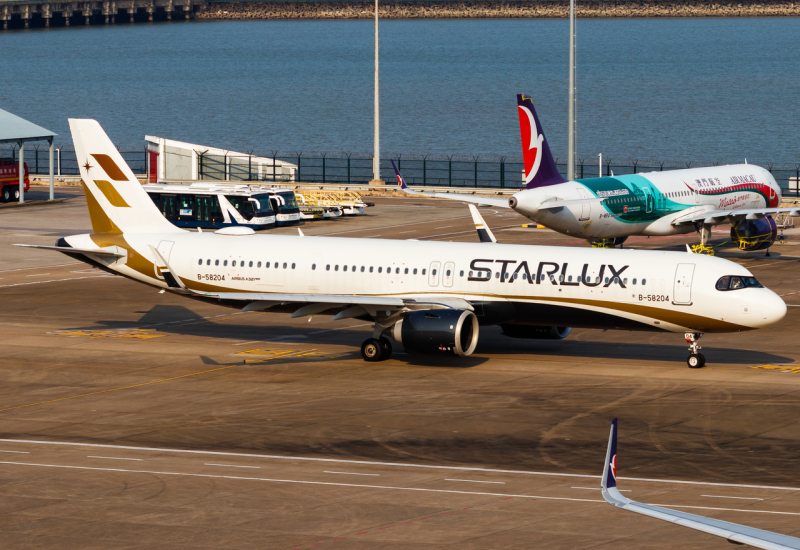 Photo of B-58204 - Starlux Airlines Airbus A321NEO at MFM on AeroXplorer Aviation Database