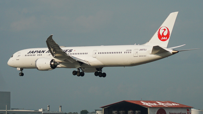 Photo of JA872J - Japan Airlines Boeing 787-9 at KUL on AeroXplorer Aviation Database