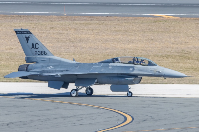 Photo of 87-0388 - USAF - United States Air Force General Dynamics F-16 Fighting Falcon at ACY on AeroXplorer Aviation Database