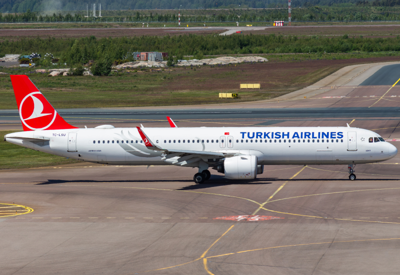 Photo of TC-LSU - Turkish Airlines Airbus A321NEO at HEL on AeroXplorer Aviation Database