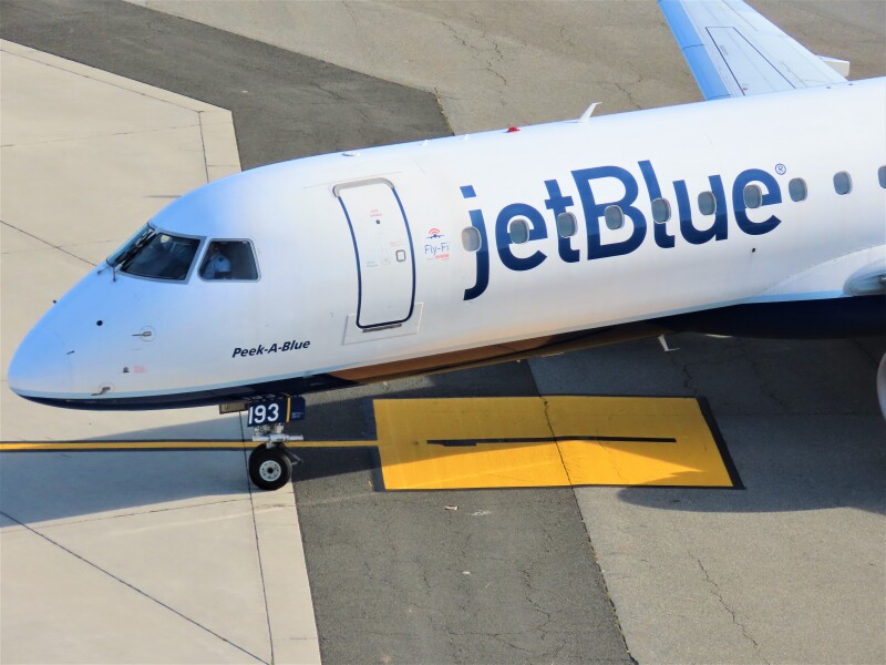 Photo of N193JB - JetBlue Airways Embraer E190 at JFK on AeroXplorer Aviation Database