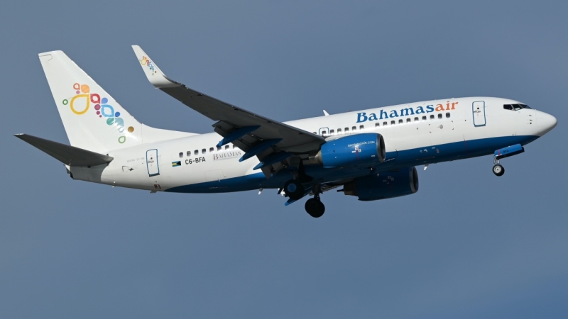 Photo of C6-BFA - Bahamasair Boeing 737-700 at MCO on AeroXplorer Aviation Database