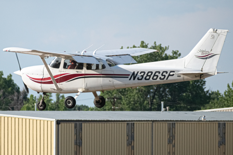 Photo of N386SP - PRIVATE Cessna 172 at LMO on AeroXplorer Aviation Database