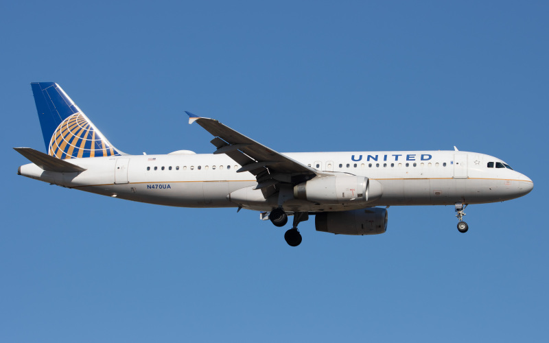 Photo of N470UA - United Airlines Airbus A320 at EWR on AeroXplorer Aviation Database