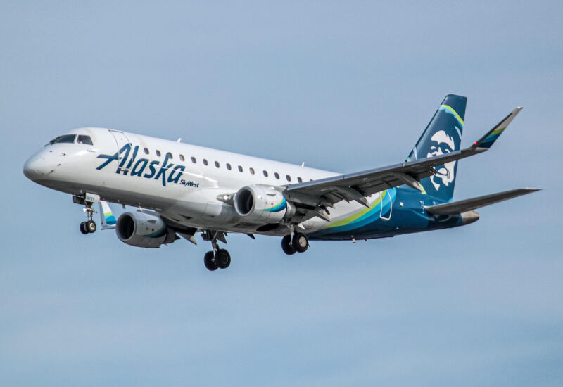 Photo of N187SY - Alaska Airlines  Embraer E175LR at SJC on AeroXplorer Aviation Database