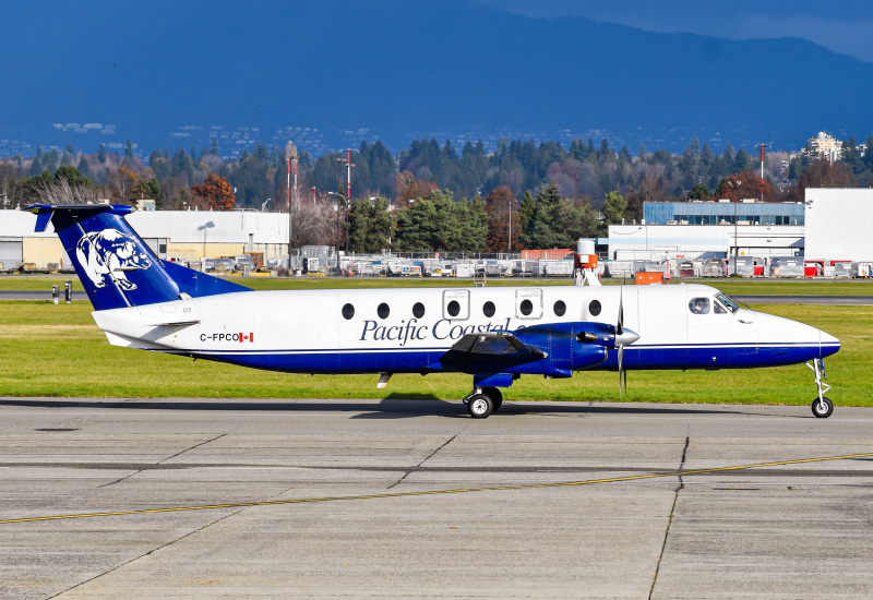 Photo of C-FPCO - Pacific Coastal Airlines Beechcraft 1900 at YVR on AeroXplorer Aviation Database