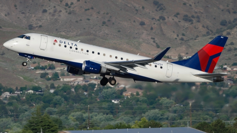 Photo of N262SY - Delta Airlines Embraer E175 at RNO on AeroXplorer Aviation Database