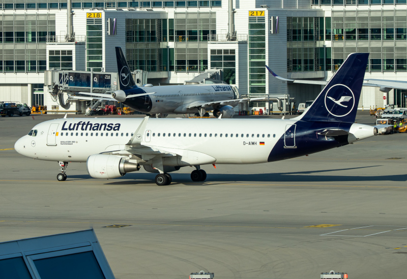 Photo of D-AIWH - Lufthansa Airbus A320 at MUC on AeroXplorer Aviation Database