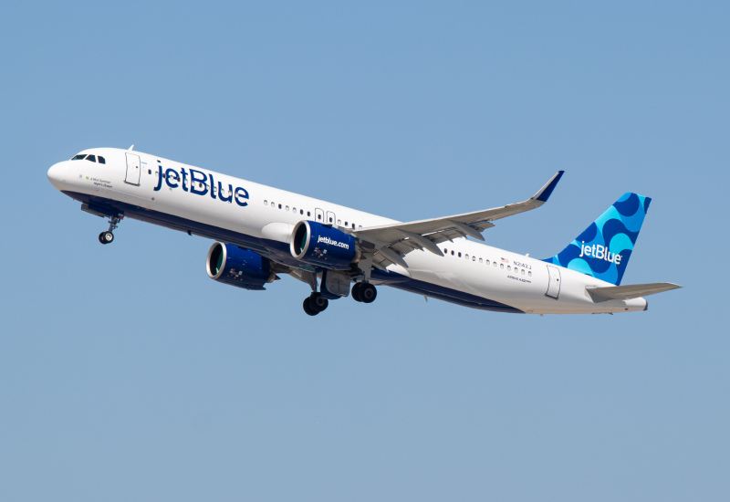 Photo of N2142J - JetBlue Airways Airbus A321NEO at LAX on AeroXplorer Aviation Database