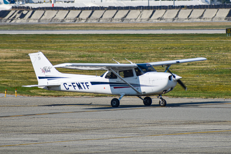 Photo of C-FMTF - PRIVATE Cessna 172 at YVR on AeroXplorer Aviation Database