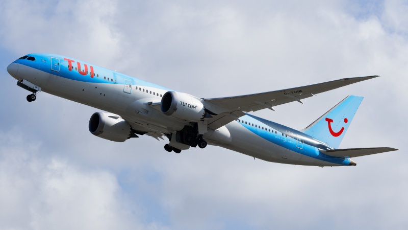 Photo of G-TUIM - TUI Fly Boeing 787-9 at MLB on AeroXplorer Aviation Database