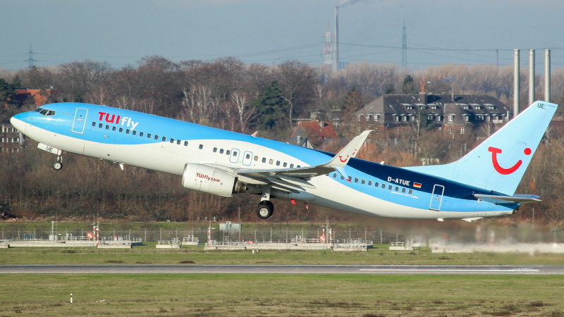 Photo of D-ATUE - TUI Fly Boeing 737-800 at DUS on AeroXplorer Aviation Database