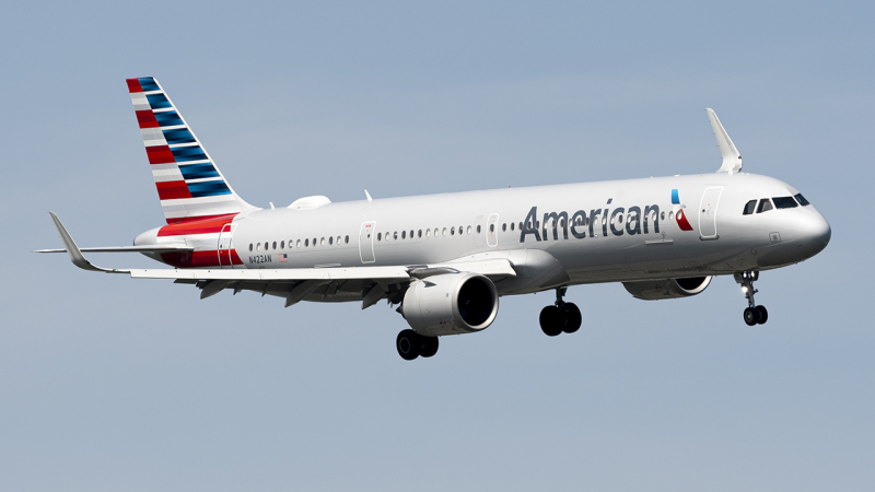 Photo of N422AN - American Airlines Airbus A321NEO at DCA on AeroXplorer Aviation Database
