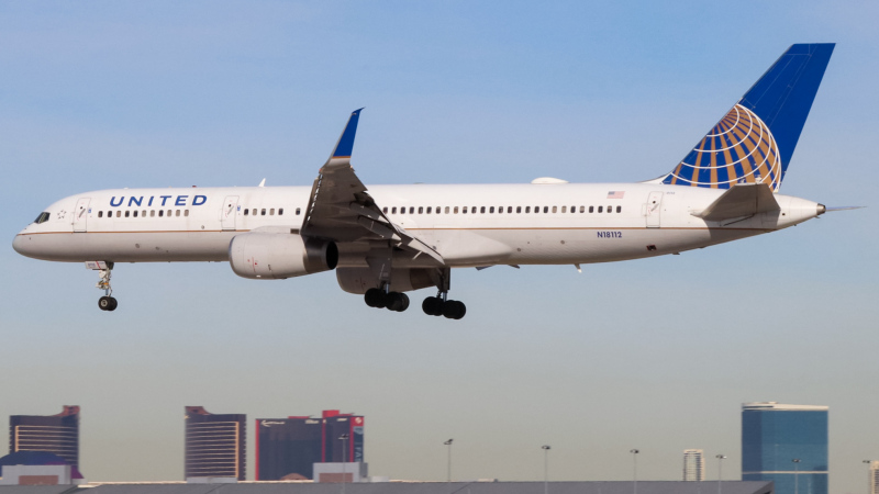 Photo of N18112 - United Airlines Boeing 757-200 at LAS on AeroXplorer Aviation Database