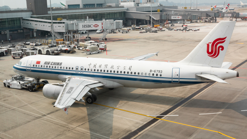 Photo of B-6793 - Air China Airbus A320 at SIN on AeroXplorer Aviation Database