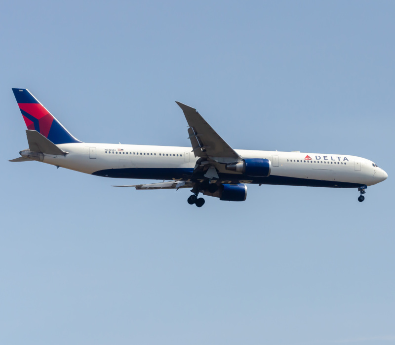 Photo of N832MH - Delta Airlines Boeing 767-400ER at JFK on AeroXplorer Aviation Database