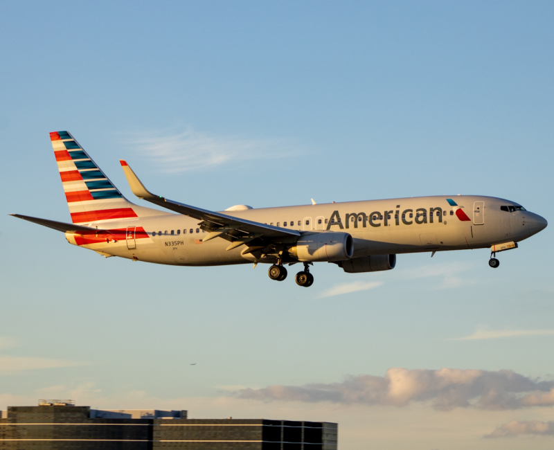 Photo of N335PH - American Airlines Boeing 737-800 at MIA on AeroXplorer Aviation Database