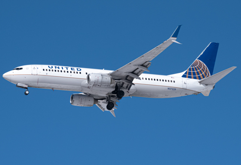 Photo of N17229 - United Airlines Boeing 737-800 at DEN on AeroXplorer Aviation Database