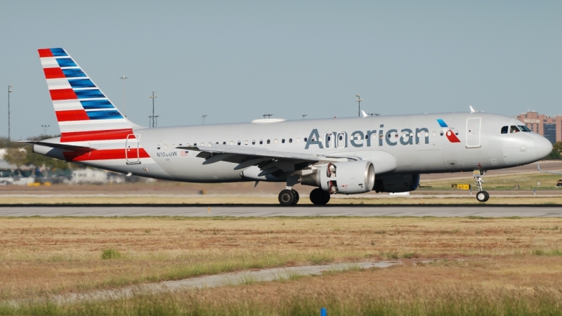 Photo of N108UW - American Airlines Airbus A320 at DFW on AeroXplorer Aviation Database