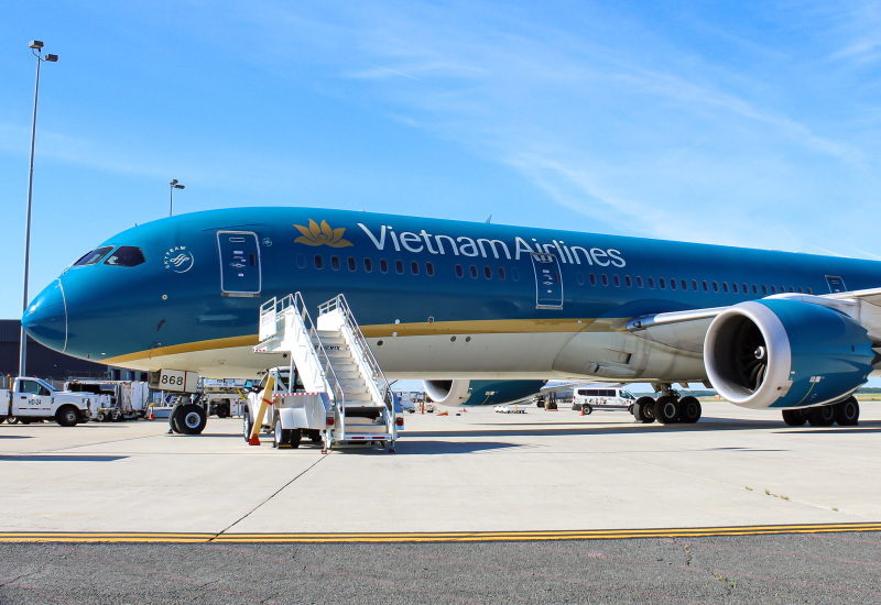 Photo of VN-A868 - Vietnam Airlines Boeing 787-9 at IAD on AeroXplorer Aviation Database